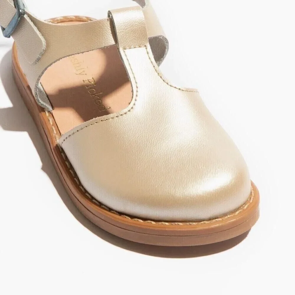 Freshly Picked Toddler Little Girl Platinum Newport Clog Champagne Gold Size 7